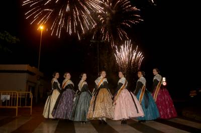 Les Alqueries cierra las fiestas patronales con misa y castillo, pero sin procesin