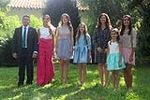 Les Reines Falleres i les Falleres Majors 2019 es fan la foto de familia