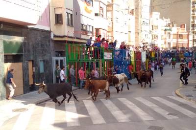 Onda rinde homenaje a personas con diversidad funcional y concentra a miles de vecinos en el ‘Sopar de Penyes’ de Fira