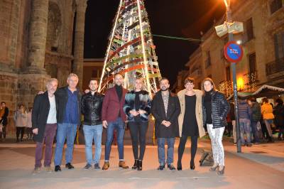 La Fira de Nadal 2018 trae la magia a la plaza de l'Assumpció de la Vall d'Uixó