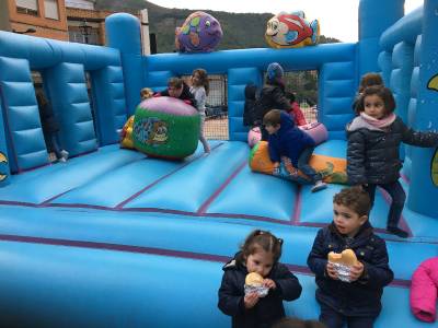 Alfondeguilla celebra el 'dijous llarder'