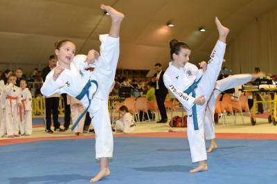 Fiesta del taekwondo regional en Marina d’Or