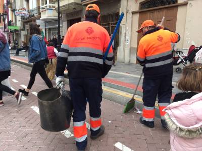 Castelló retira més de 43 tones de residus de la via pública en les primeres 96 hores de la Magdalena
