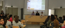 l-escriptor-carles-alberola-protagonitza-una-trobada-amb-l-alumnat-de-sise-i-primer-de-l-eso