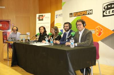 Onda Cero desde la Escuela Superior de Cerámica de l'Alcora en su Semana de la Radio