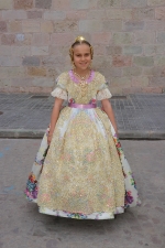 Las candidatas a Reina Fallera de Burriana 2019 lucen el traje regional