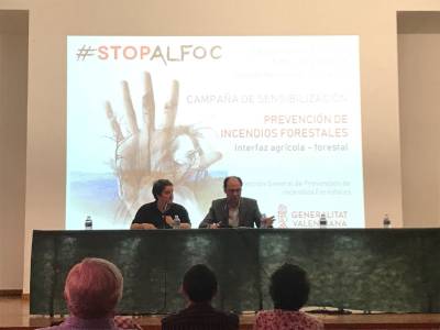 Les Coves de Vinromà acull una de les tres sessions de tornada d'informació de la campanya Stop al Foc de la Generalitat