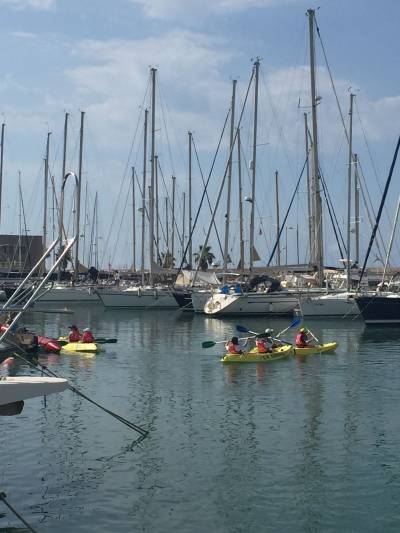 La VIII Jubilata’s Cup vuelve a reunir a cientos de personas alrededor de los deportes náuticos en Borriana