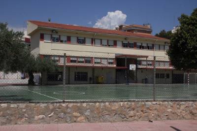 Educació diu que ara sí repararà el col•legi