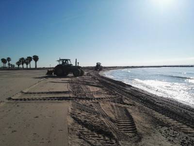 Xilxes culmina el condicionament de les platges amb aportació de sorra