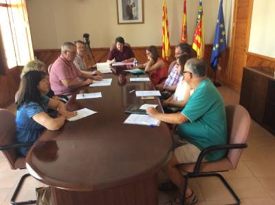 El equipo de gobierno de les Coves de Vinromà anuncia su pasoal grupo de no adscritos