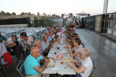 Gran fiesta del Ayuntamiento on orquesta para potenciar la fiesta del patrón, Sant Cristòfol