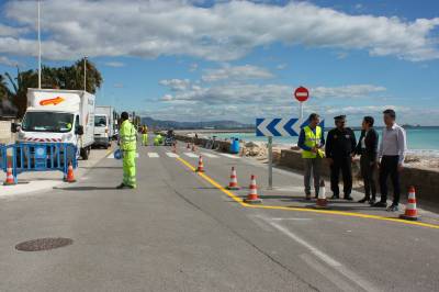 Almassora rep dues ofertes per a llogar parcel•les en la platja i crear 200 places de pàrquing