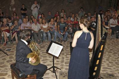Palau i Casades commouen el públic de Vilafamés