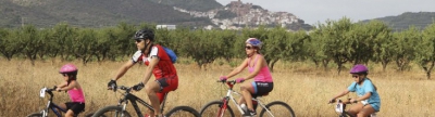 Vilafamés organitza una marxa ciclista infantil a l'antic camp d'aviació