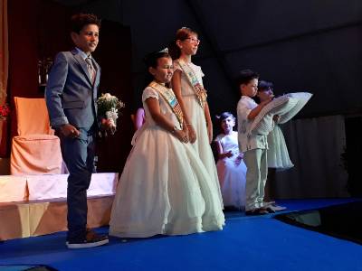 Mariona Bengochea i Selena Vallés, coronades Reines de les Festes de Canet lo Roig