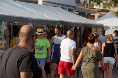 Els comerços de Xilxes ixen al carrer