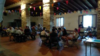 Castellfort celebra el dia dels xiquets i les disfresses