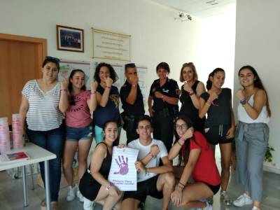 Almenara llança una campanya contra les agressions sexistes en les festes patronals