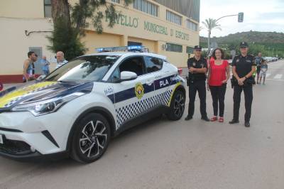 La Policía Local d'Almenara incorpora un nou vehicle híbrid a la seua flota