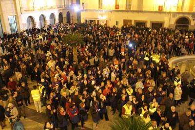 Nules suspendrà activitats i tancarà edificis municipal davant la manifestació de dilluns