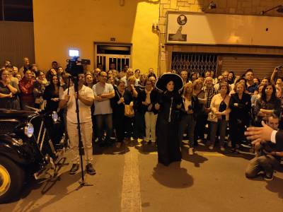 Más de 200 participantes en la ruto guiada nocturna 'Àngels al cel...i gent a La Vall'