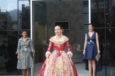Proclamación de Simona Slatinská como Reina de la Fira d'Onda 2019