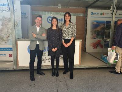 Oropesa del Mar exhibe su oferta turística en la feria de Cocentaina