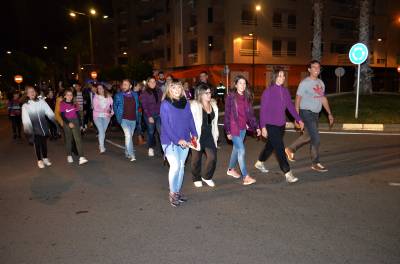 Oropesa del Mar alza la voz en el Día contra la Violencia de Género y celebra su primera marcha nocturna