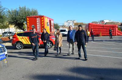 Oropesa del Mar acoge simulacros de incendios y rescates de la unidad canina en el Parque de la Prevención