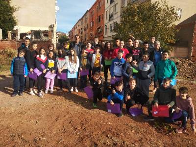 L’Ajuntament de la Vall d’Uixó i l’IES Botànic Cavanilles continuen amb la recuperació de part del riu Belcaire