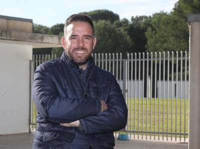 Castelló repararà el perímetre de la piscina del Pinar i instal•larà elements d'ombra