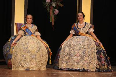 El Barri Valncia exalta a Yaiza Capella y frica Marn como sus Falleras Mayores 2020