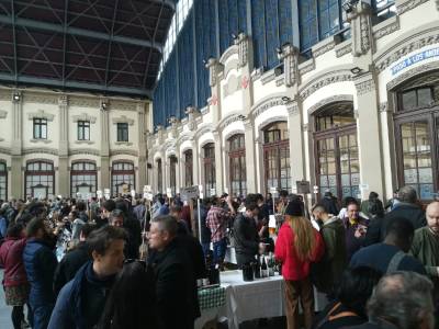 Agua de Benassal en la feria natural Vella Terra de Barcelona