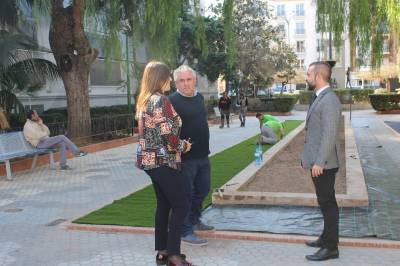Borriana sigue acondicionando el Pla con la instalación de un jardín y la plantación de flores y plantas ornamentales