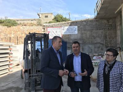 Vicent Sales visita les obres del Casal Jove i Auditori de La Llosa