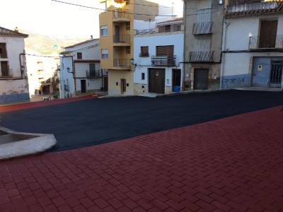Les Coves de Vinromà finalitza les obres de remodelació de la Plaça L'Església