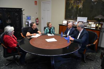 El Ayuntamiento de la Vall d'Uixó se reúne con la Fundación Manantial