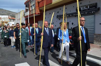 La bendición de ramos y la procesión reúnen a cientos de vecinos y visitantes en Oropesa del Mar
