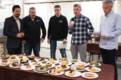 Les tapes de Kebab Manhatthan, Casa MarÃa i Candilejas Resto Bar reben el premi del jurat