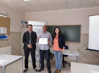 L'alumnat de Formació per a l'Ocupació rep els seus títols oficials després del curs i realització de pràctiques