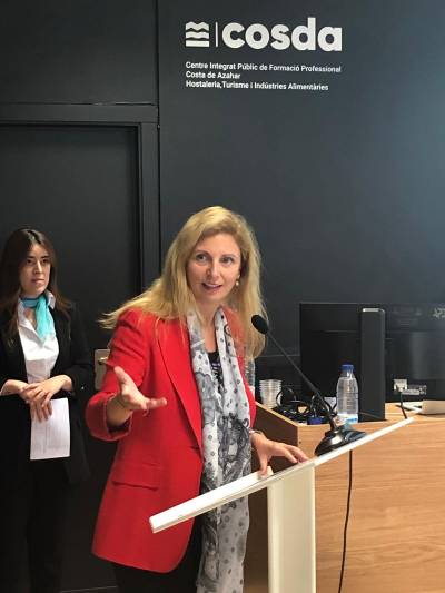 L'alcaldessa de Castelló assisteix a l'acte del 50 aniversari de l'Escola d'Hostaleria