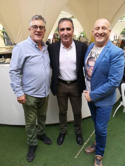 Charla CCD Castellón en la terraza del casino antiguo
