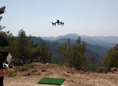 La empresa de drones para salvar y repoblar bosques IDIsostenibilitat entra a formar parte de Espaitec 