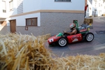 Vilafamés presenta la IV edició de la cursa de 'Cotxes bojos'