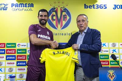 Presentación de Raúl Albiol en el Villarreal C.F.