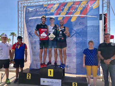 Las fiestas de Xilxes otorgan protagonismo al deporte con la celebración del III Aquatló Popular