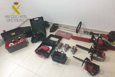 La Guardia Civil detiene a dos personas por un delito de robo con escalo en un almacén de una vivienda de Benicarló