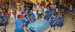 gran-participacio-de-les-penyes-en-el-concurs-de-disfresses