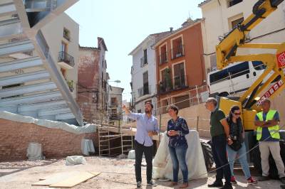Ballester cumple su compromiso y anuncia que la Plaza de la Sinagoga de Onda estará acabada en un mes